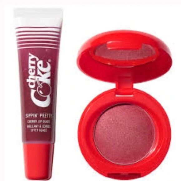 Coca Cola x Morphe cherry refresher lip and cheek duo - Picture 2 of 7